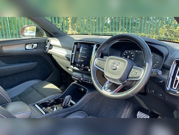 Used Volvo XC40 2018 for sale - 78092588: Photo