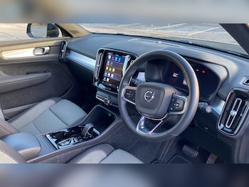 Used Volvo XC40 2022 for sale - 76791694: Photo