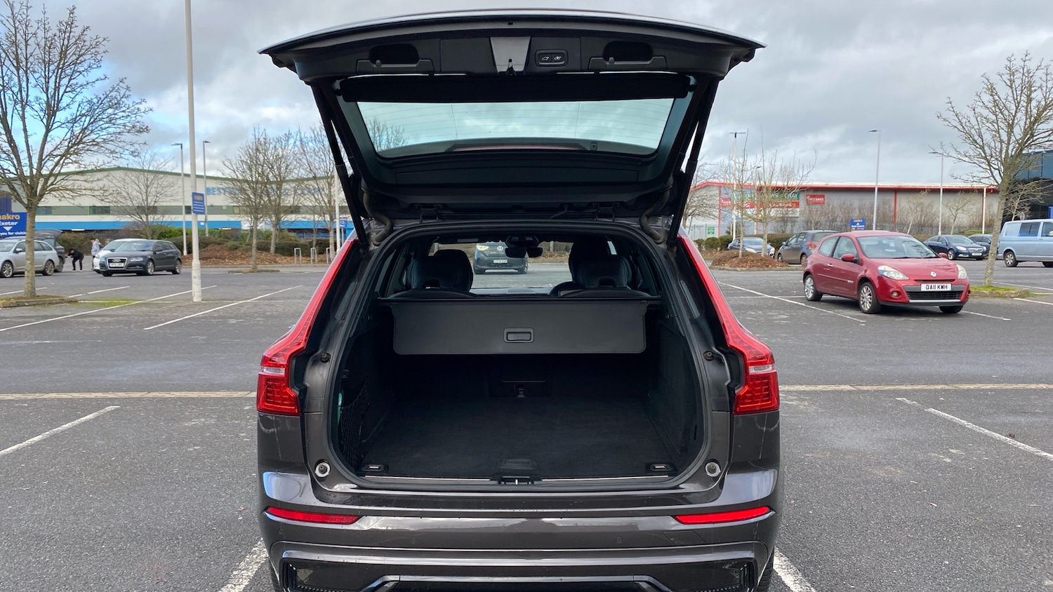 Used Volvo XC60 2022 for sale - 76907633: Photo 13