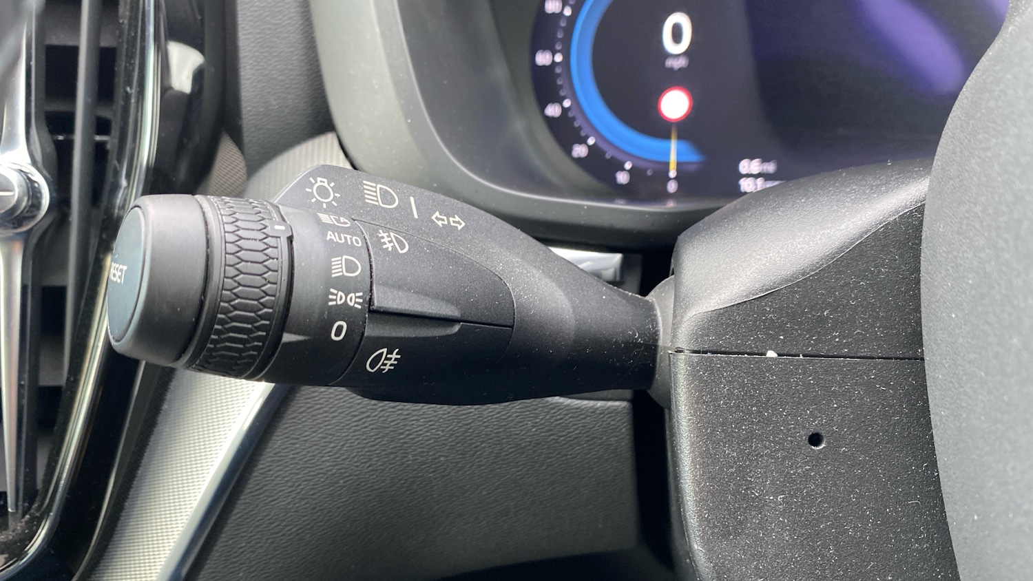 Used Volvo XC60 2022 for sale - 76907633: Photo 16