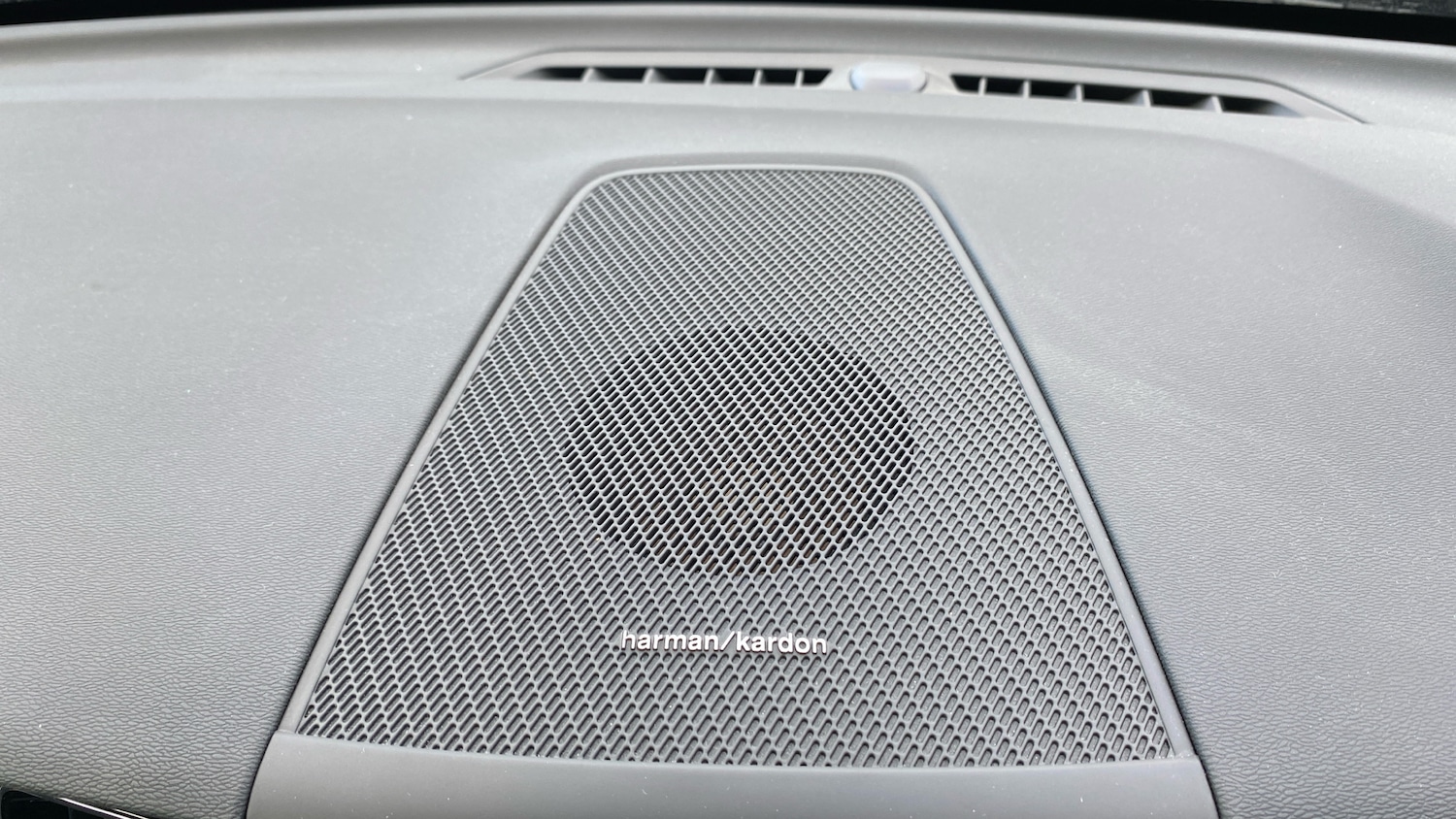 Used Volvo XC60 2022 for sale - 76907633: Photo 20