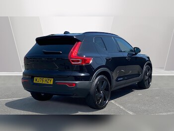 Used Volvo XC40 2025 for sale - 79004114: Photo