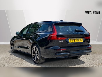 Used Volvo V60 2023 for sale - 75730942: Photo
