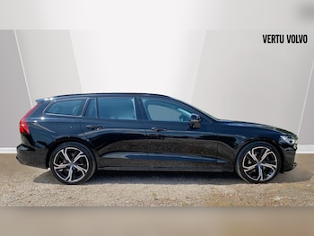 Used Volvo V60 2023 for sale - 75730942: Photo