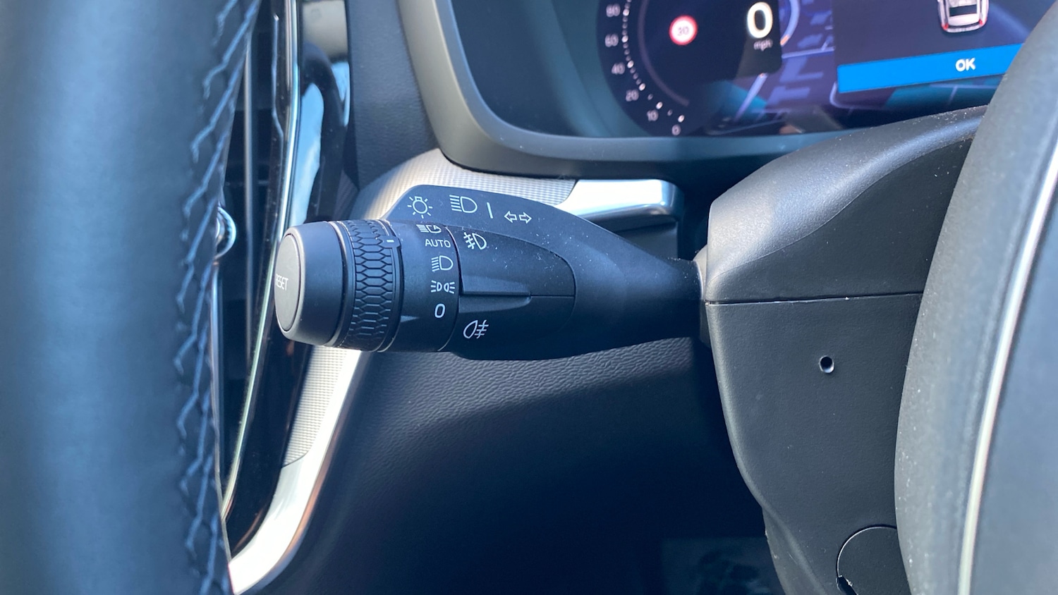 Used Volvo V60 2025 for sale - 77282919: Photo 17