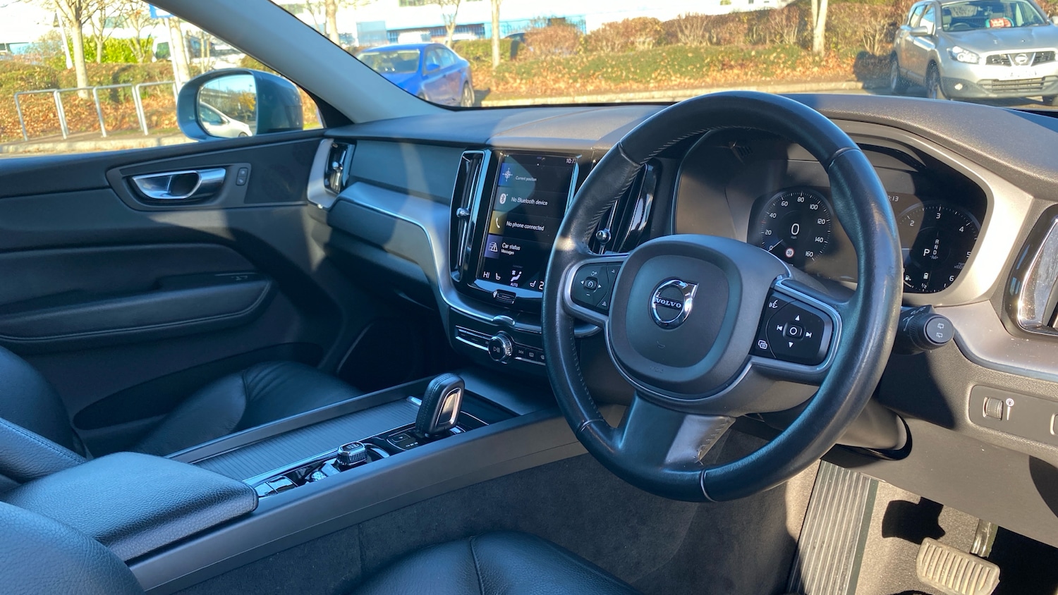 Used Volvo XC60 2021 for sale - 76684740: Photo 4