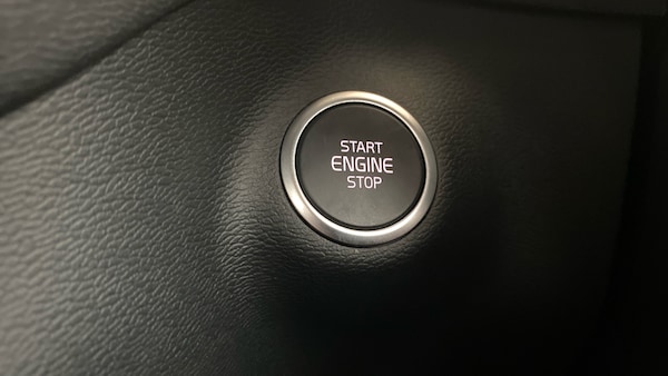 Used Volvo XC40 2023 for sale - 75627185: Photo 22