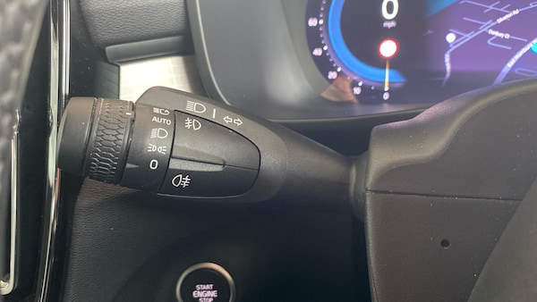 Used Volvo XC40 2023 for sale - 75627185: Photo 23