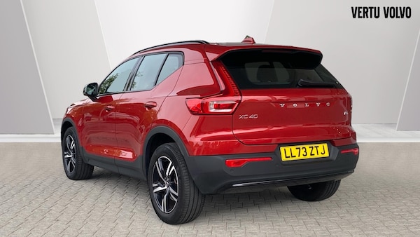 Used Volvo XC40 2023 for sale - 75627185: Photo 2