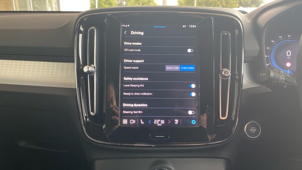 Used Volvo XC40 2023 for sale - 75627185: Photo 32