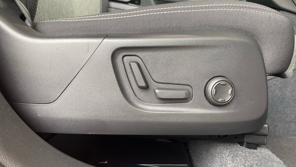 Used Volvo XC40 2023 for sale - 75627185: Photo 39