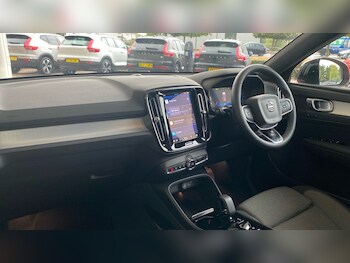 Used Volvo XC40 2023 for sale - 75627185: Photo