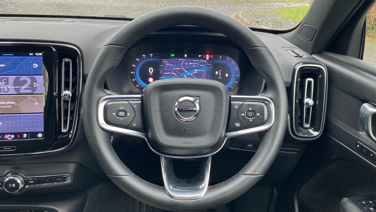 Used Volvo XC40 2025 for sale - 77589707: Photo 10