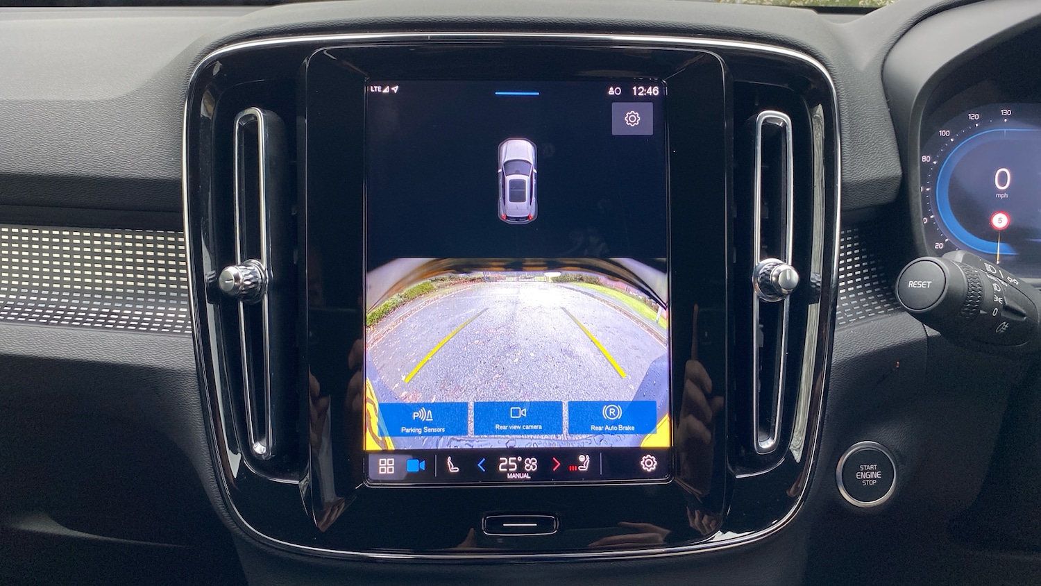 Used Volvo XC40 2025 for sale - 77589707: Photo 19