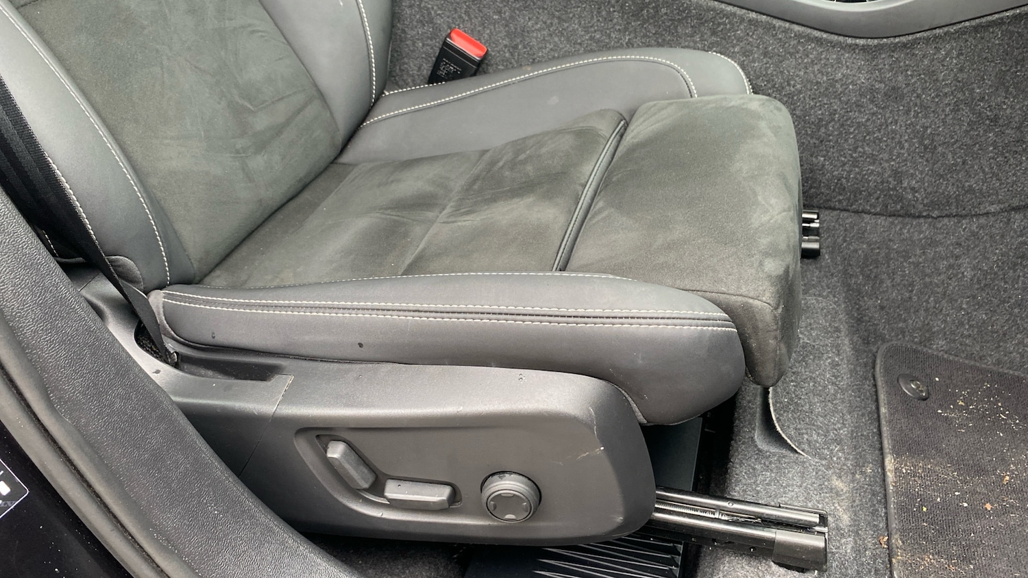 Used Volvo XC40 2025 for sale - 77589707: Photo 30