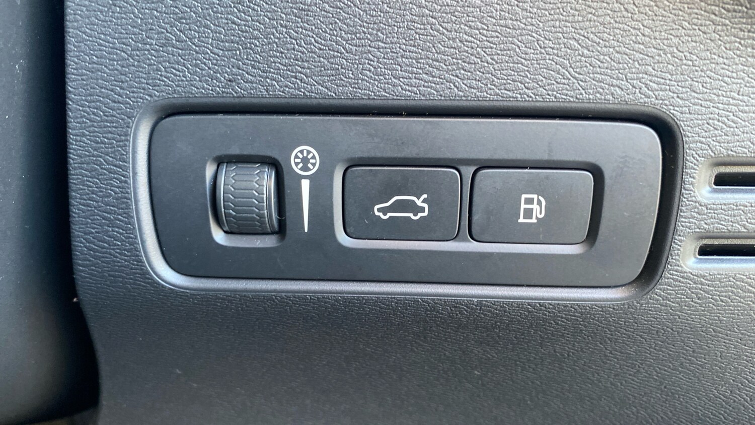 Used Volvo XC40 2022 for sale - 76653191: Photo 36