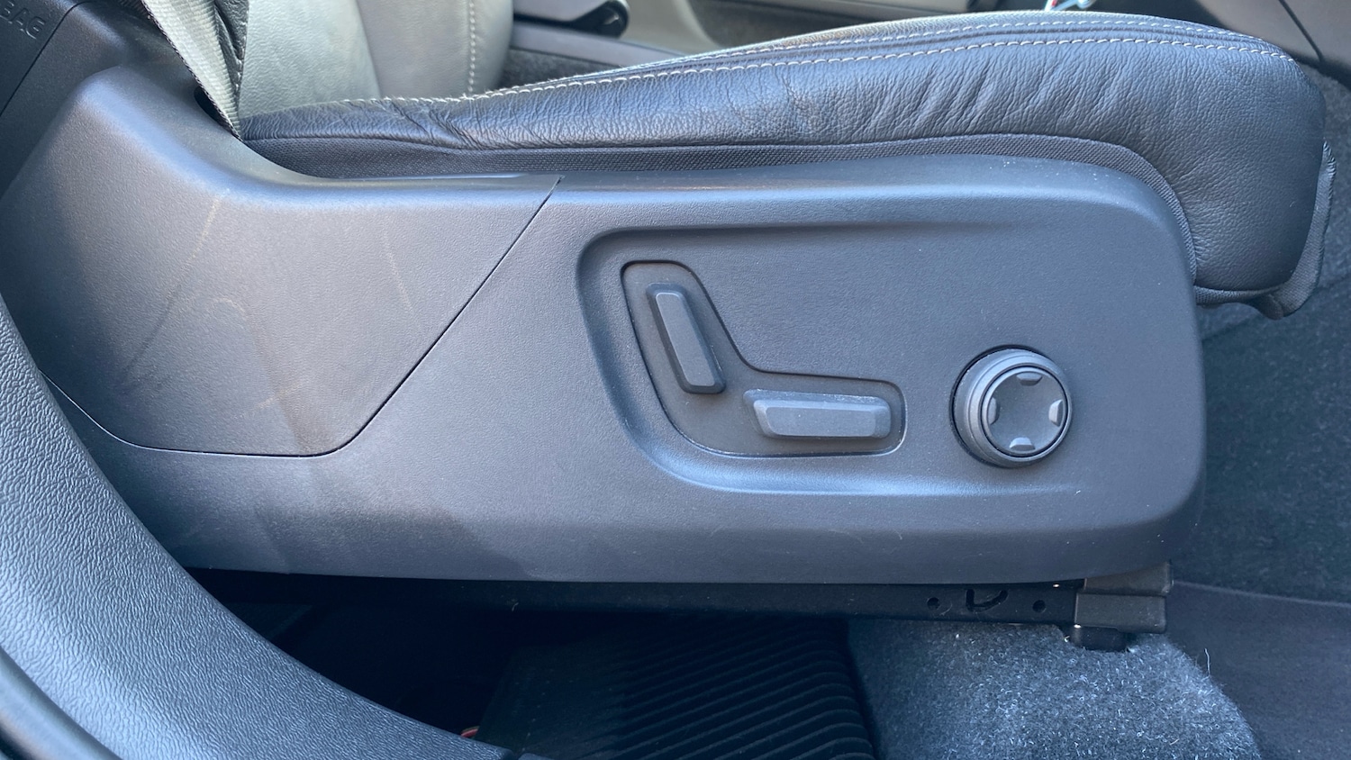 Used Volvo XC40 2022 for sale - 76653191: Photo 38