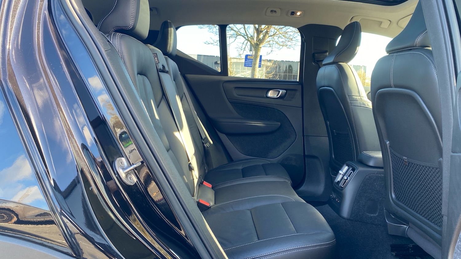 Used Volvo XC40 2022 for sale - 76653191: Photo 6