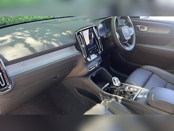 Used Volvo XC40 2024 for sale - 75472908: Photo