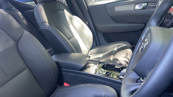 Used Volvo XC40 2024 for sale - 75472908: Photo 9