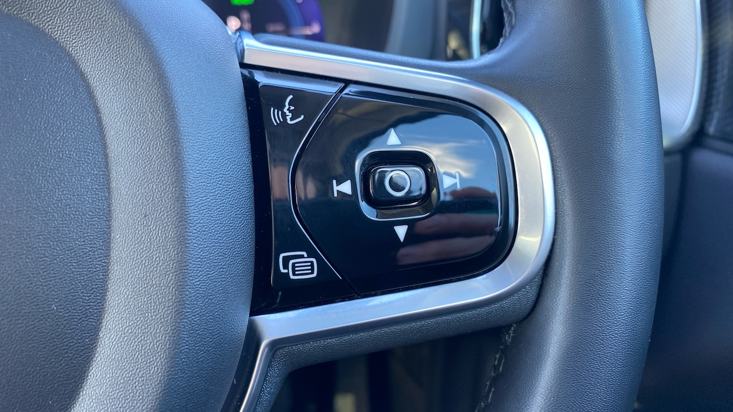 Used Volvo XC60 2023 for sale - 76653262: Photo 17