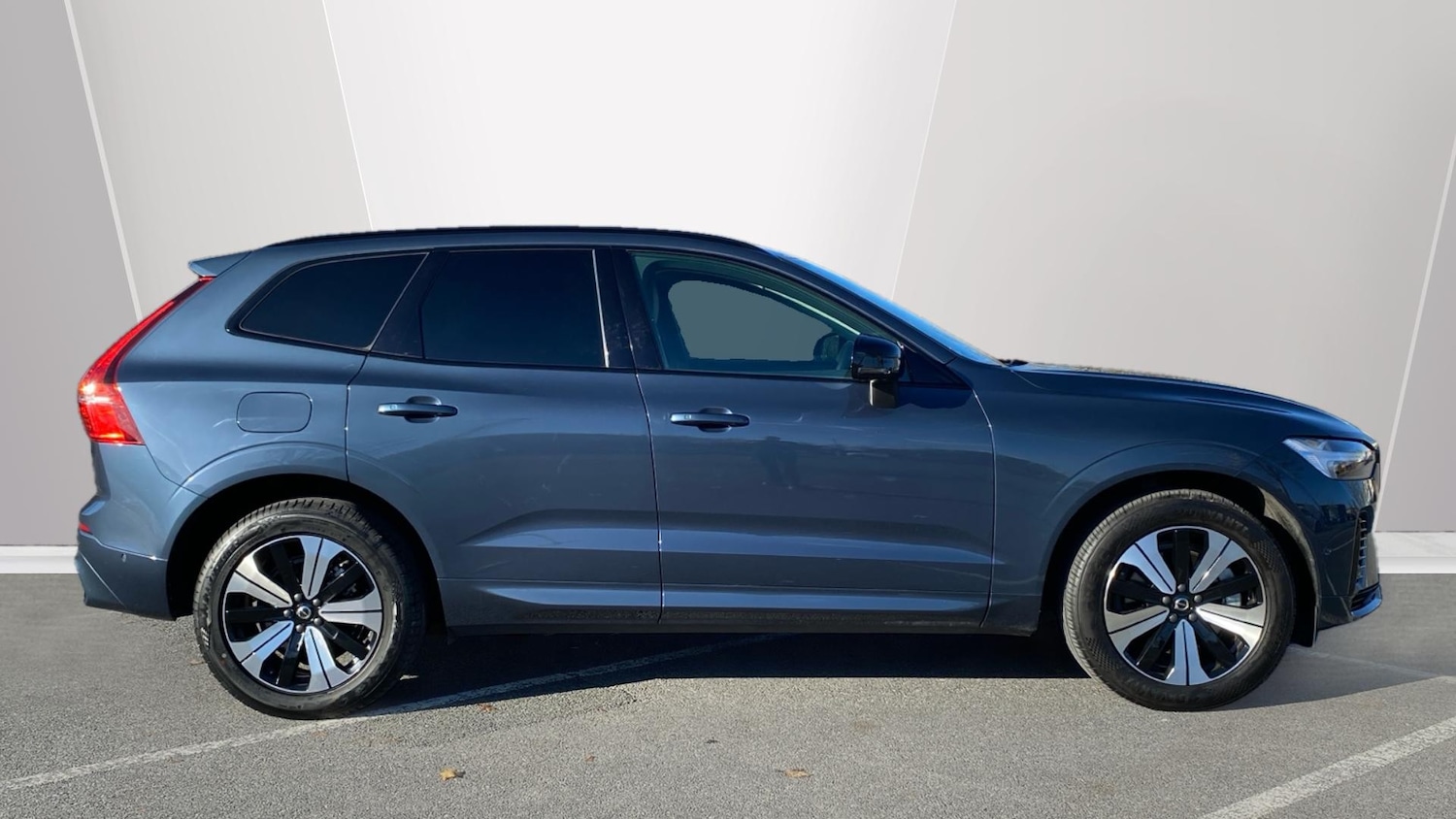 Used Volvo XC60 2023 for sale - 76653262: Photo 3