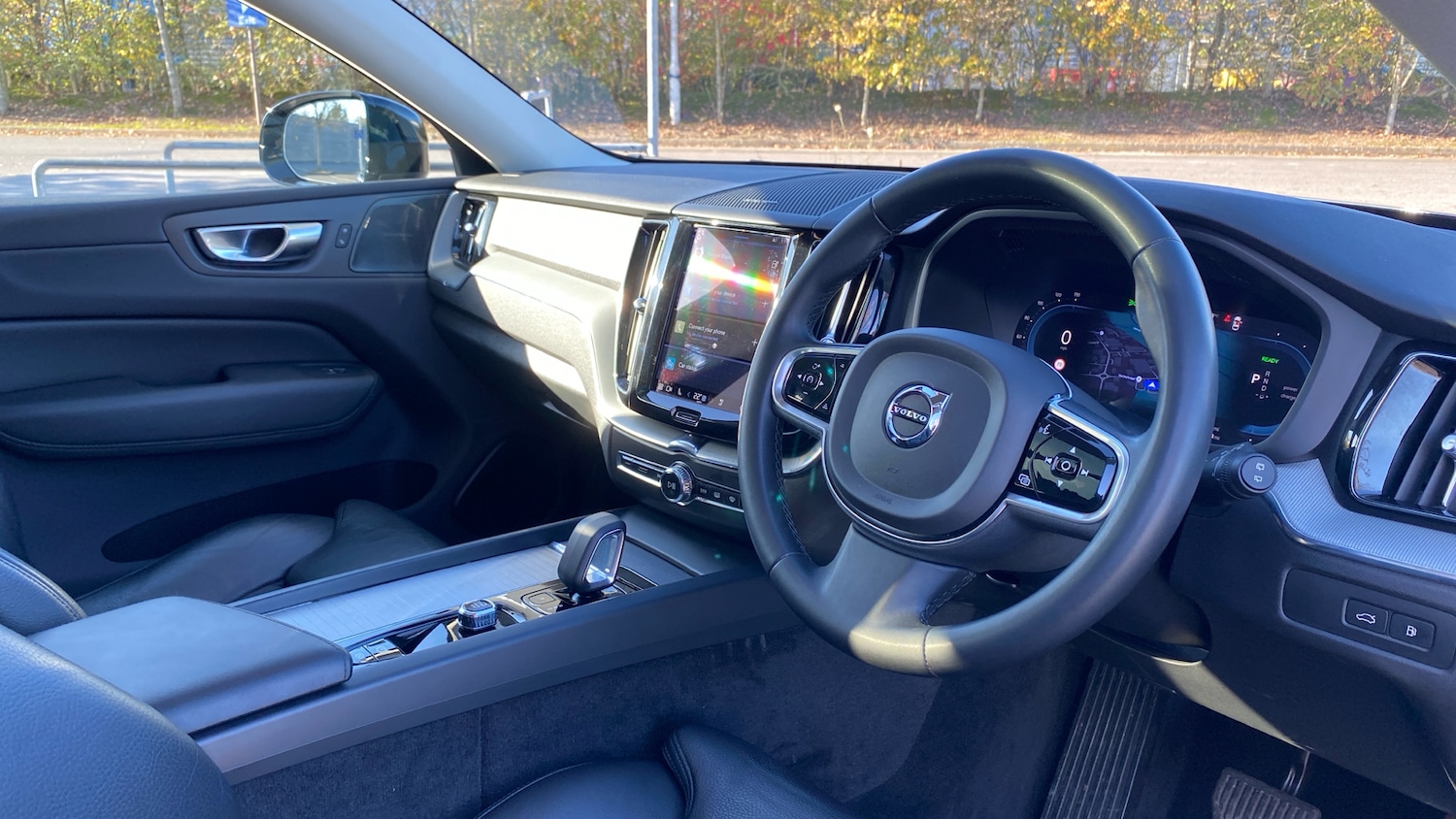 Used Volvo XC60 2023 for sale - 76653262: Photo 4