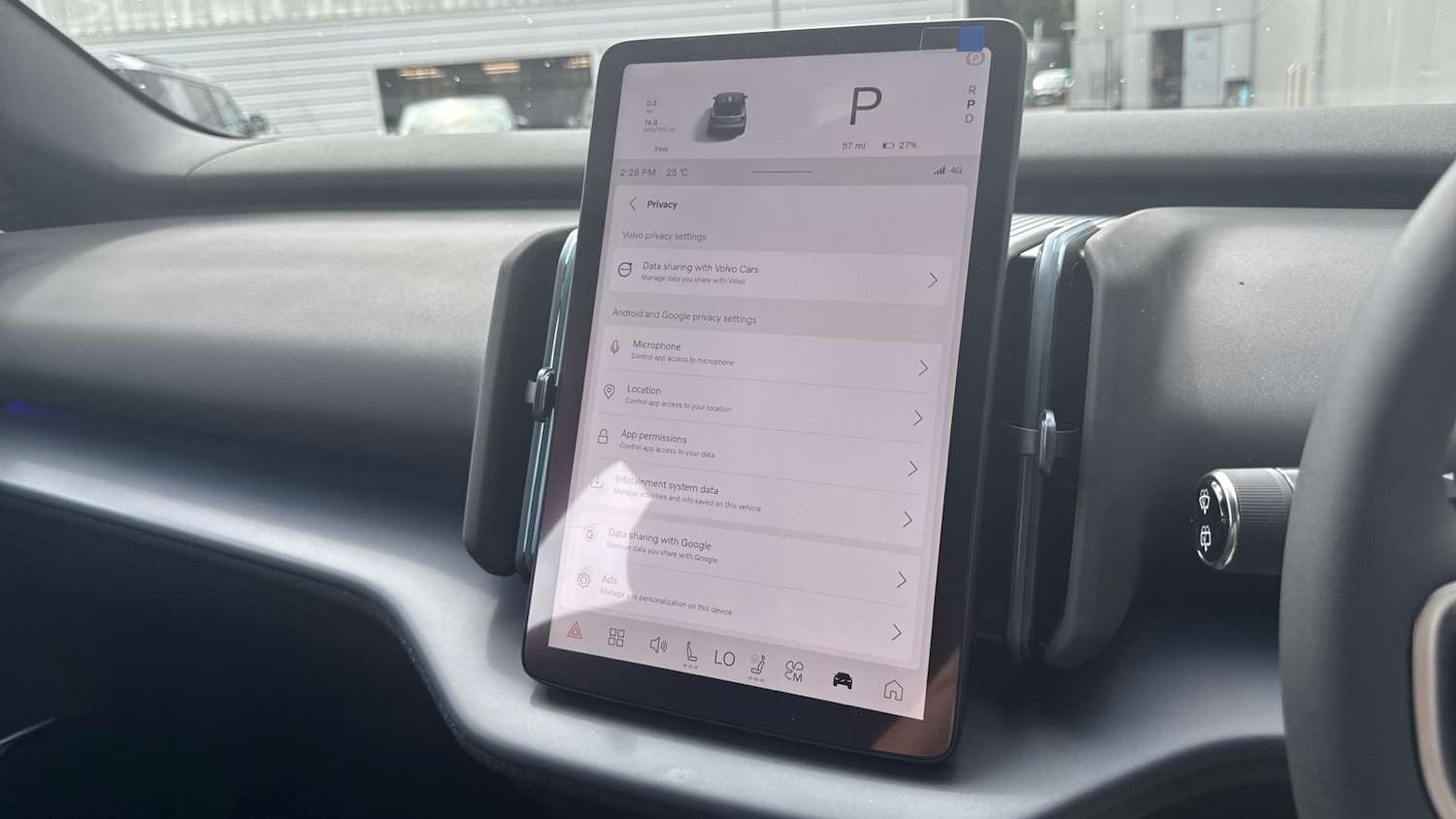 Used Volvo EX30 2025 for sale - 76653303: Photo 43