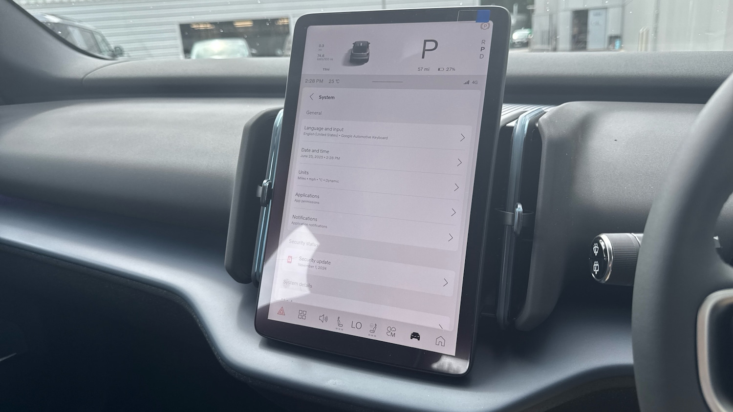 Used Volvo EX30 2025 for sale - 76653303: Photo 44