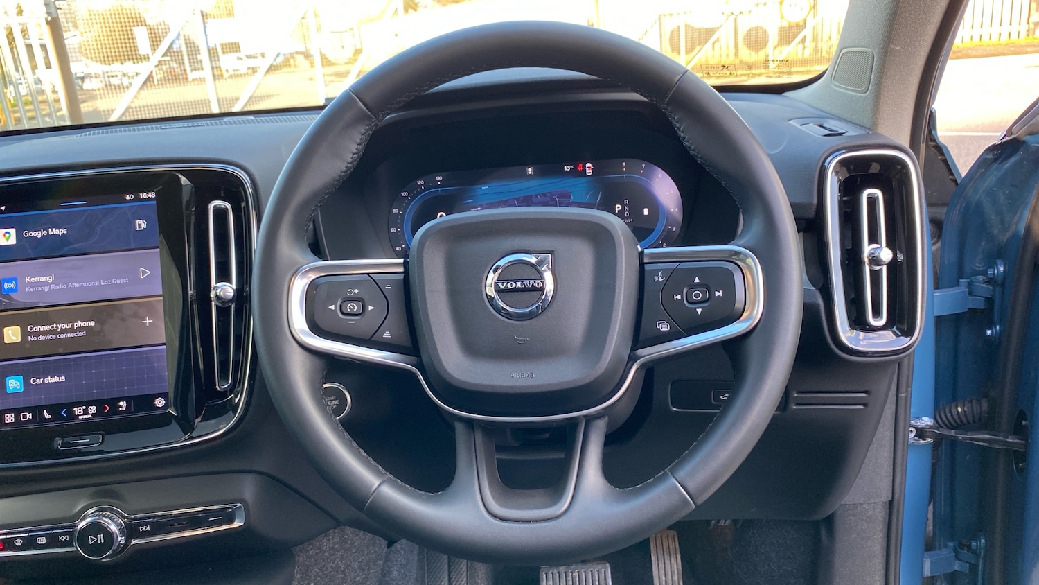 Used Volvo XC40 2025 for sale - 77834236: Photo 10