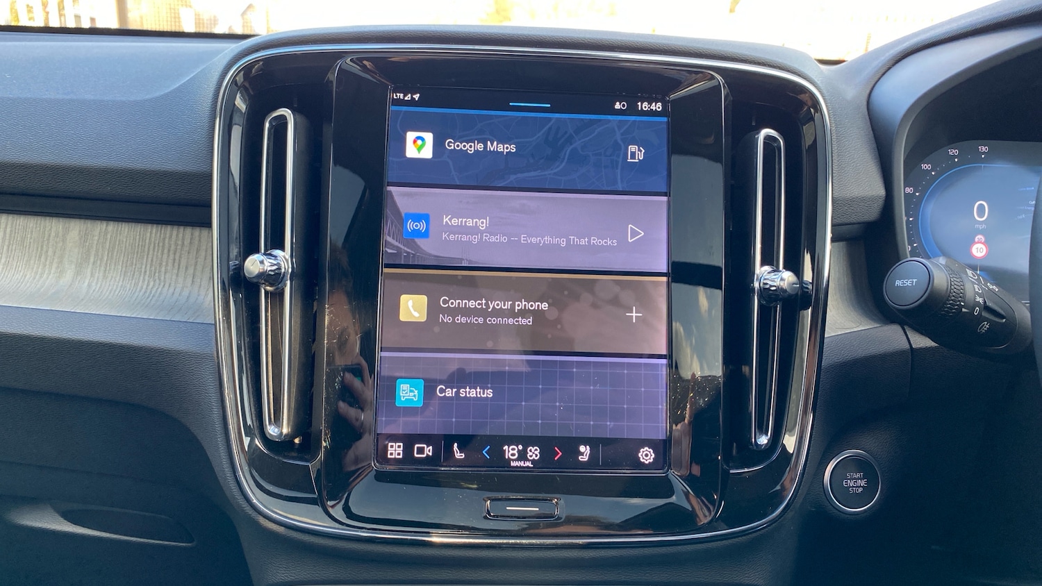 Used Volvo XC40 2025 for sale - 77834236: Photo 12