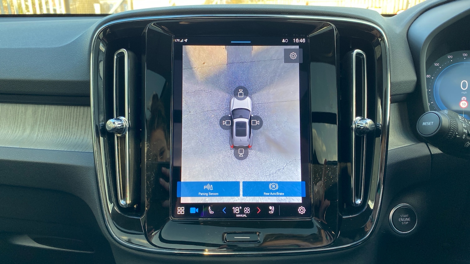 Used Volvo XC40 2025 for sale - 77834236: Photo 16