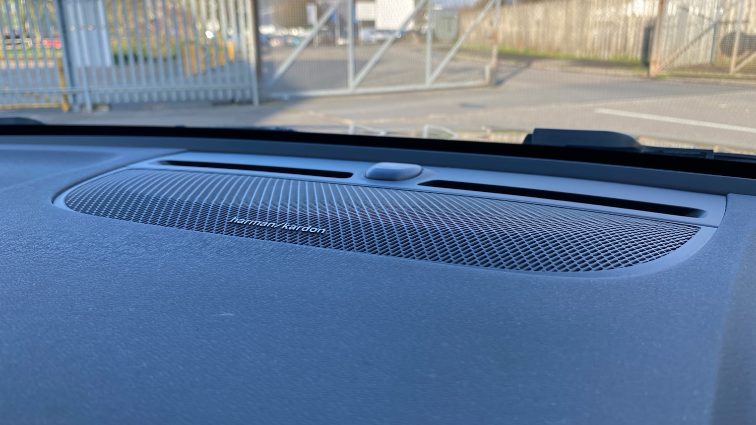 Used Volvo XC40 2025 for sale - 77834236: Photo 29