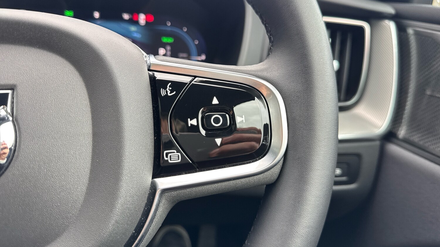 Used Volvo XC60 2024 for sale - 76653333: Photo 19