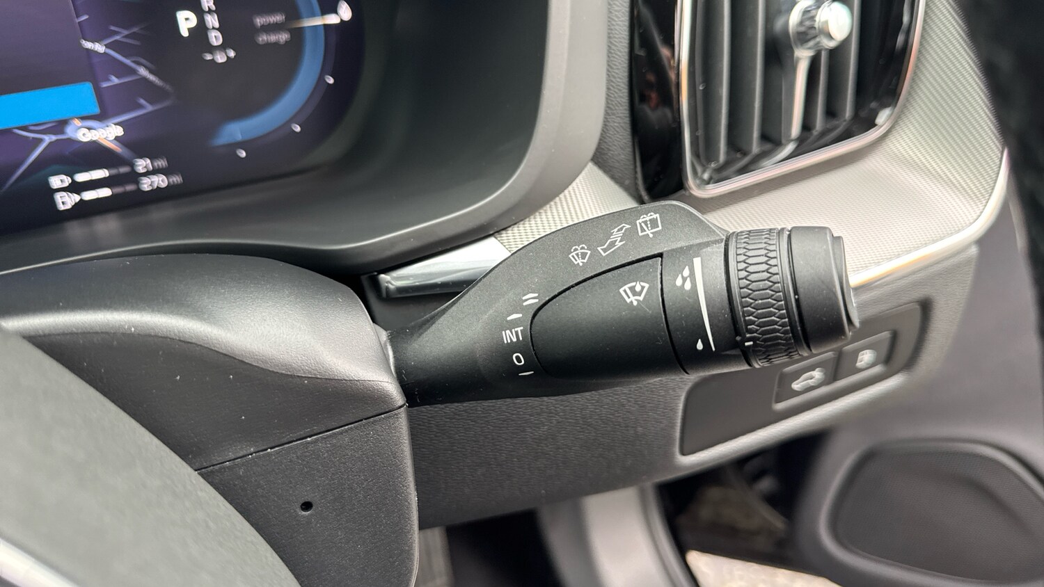 Used Volvo XC60 2024 for sale - 76653333: Photo 24