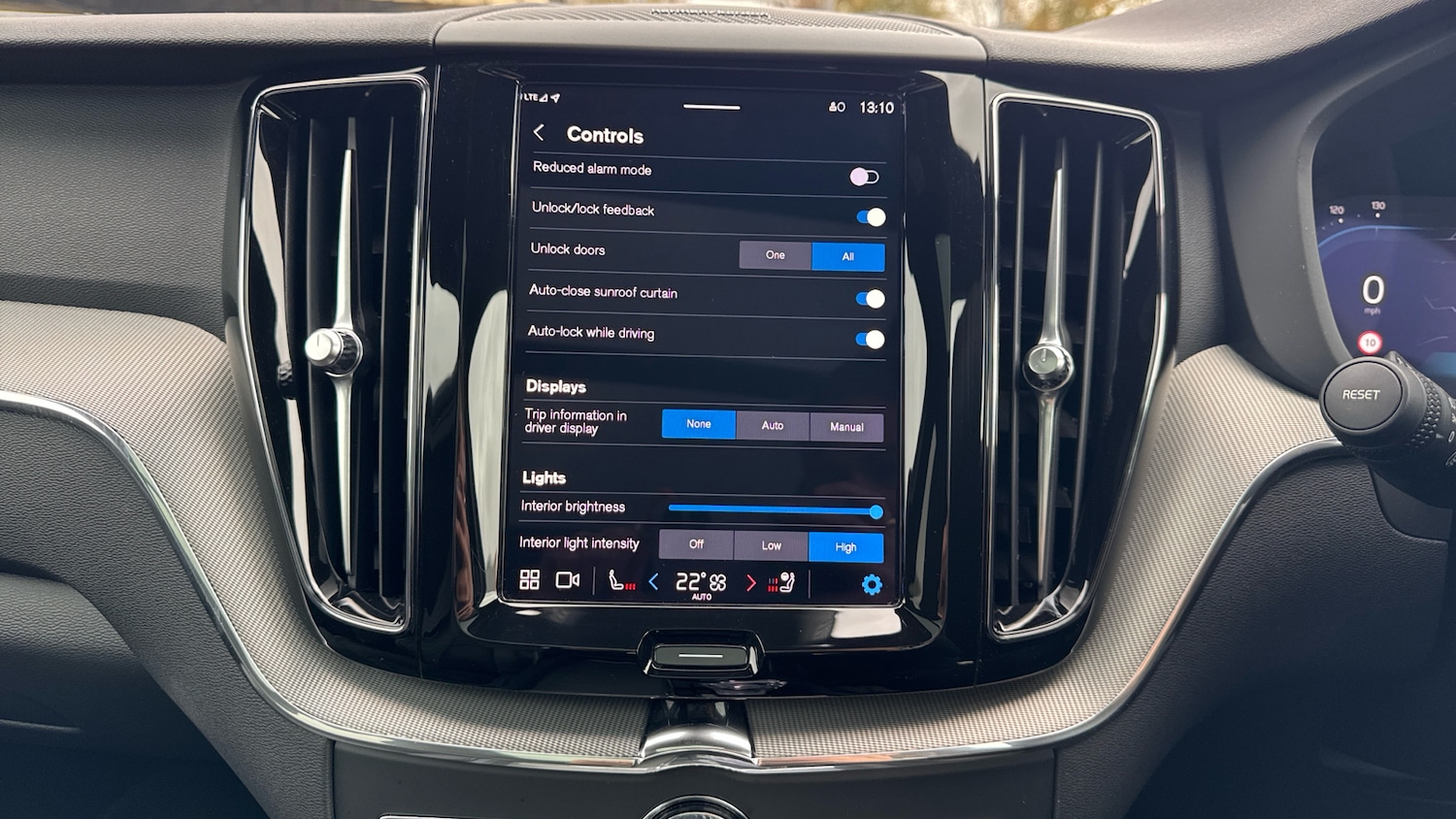 Used Volvo XC60 2024 for sale - 76653333: Photo 40