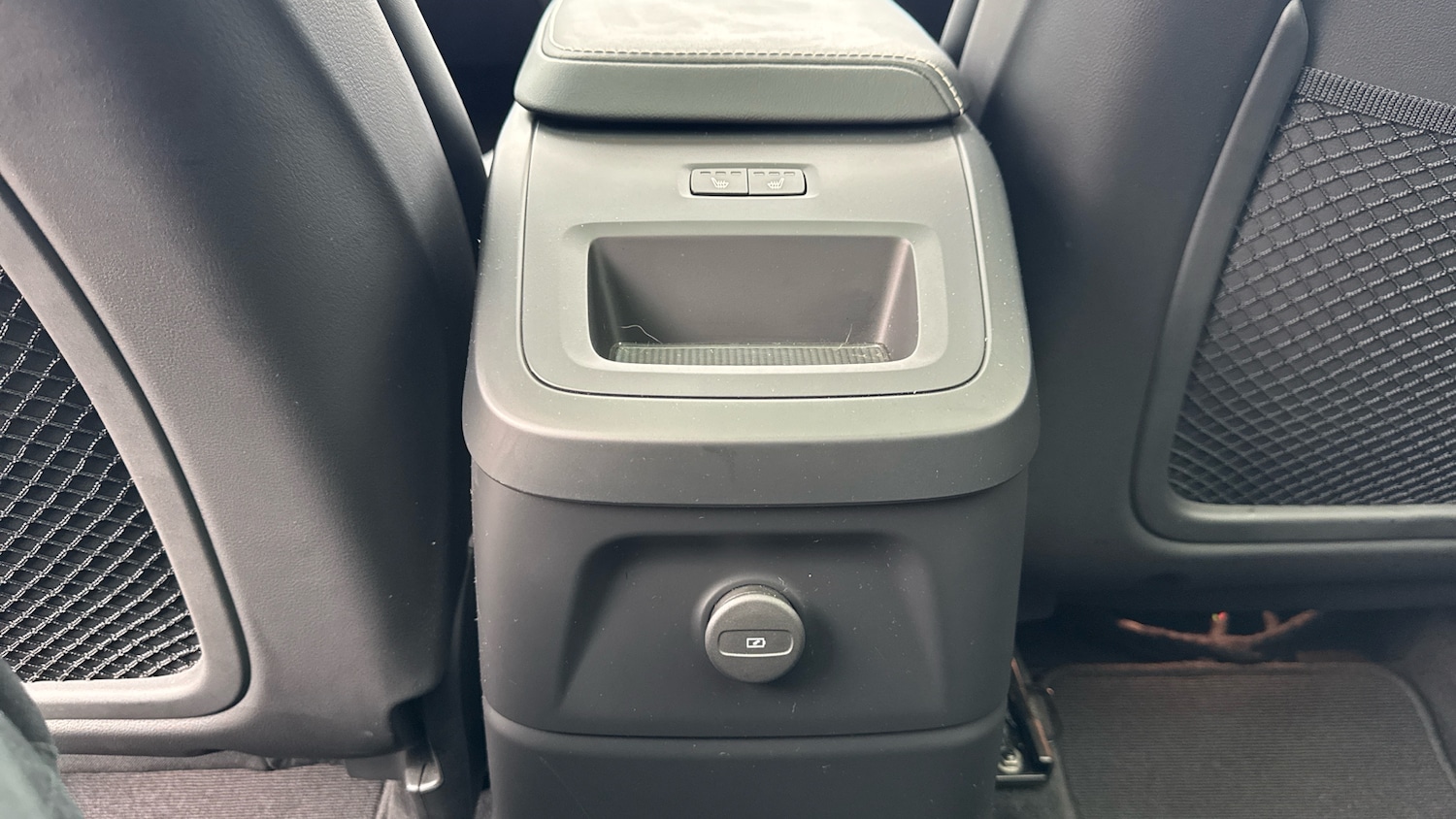 Used Volvo XC60 2024 for sale - 76653333: Photo 44