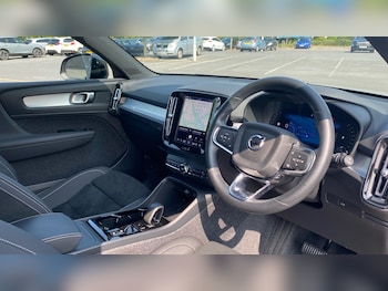 Used Volvo XC40 2025 for sale - 79261820: Photo