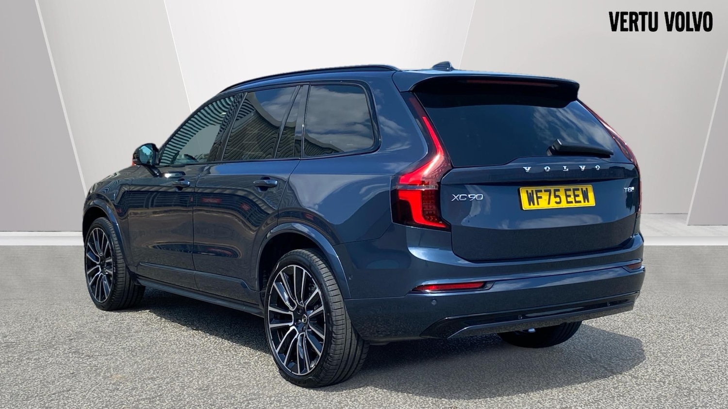 Used Volvo XC90 2025 for sale - 77167928: Photo 2