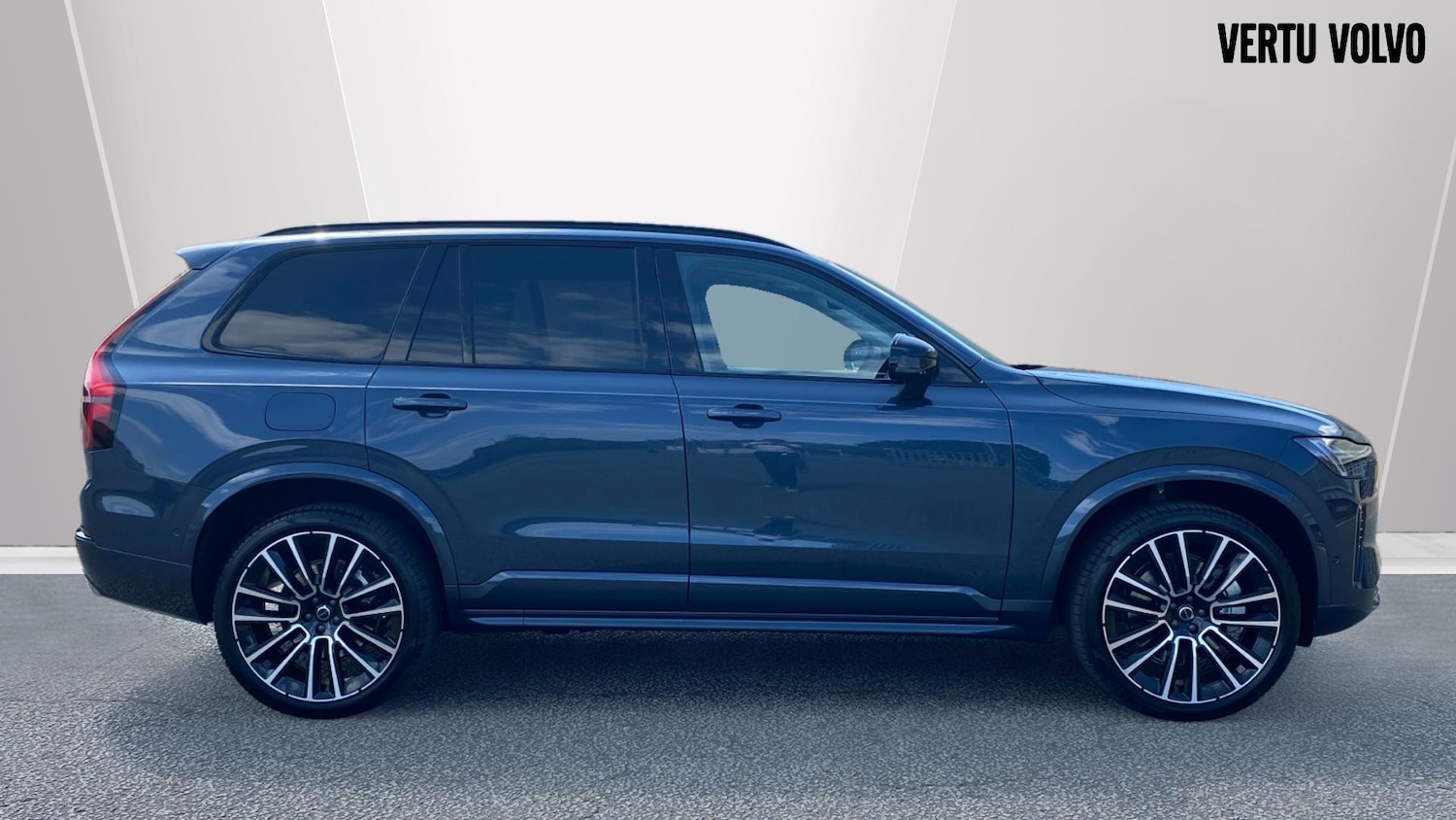 Used Volvo XC90 2025 for sale - 77167928: Photo 3