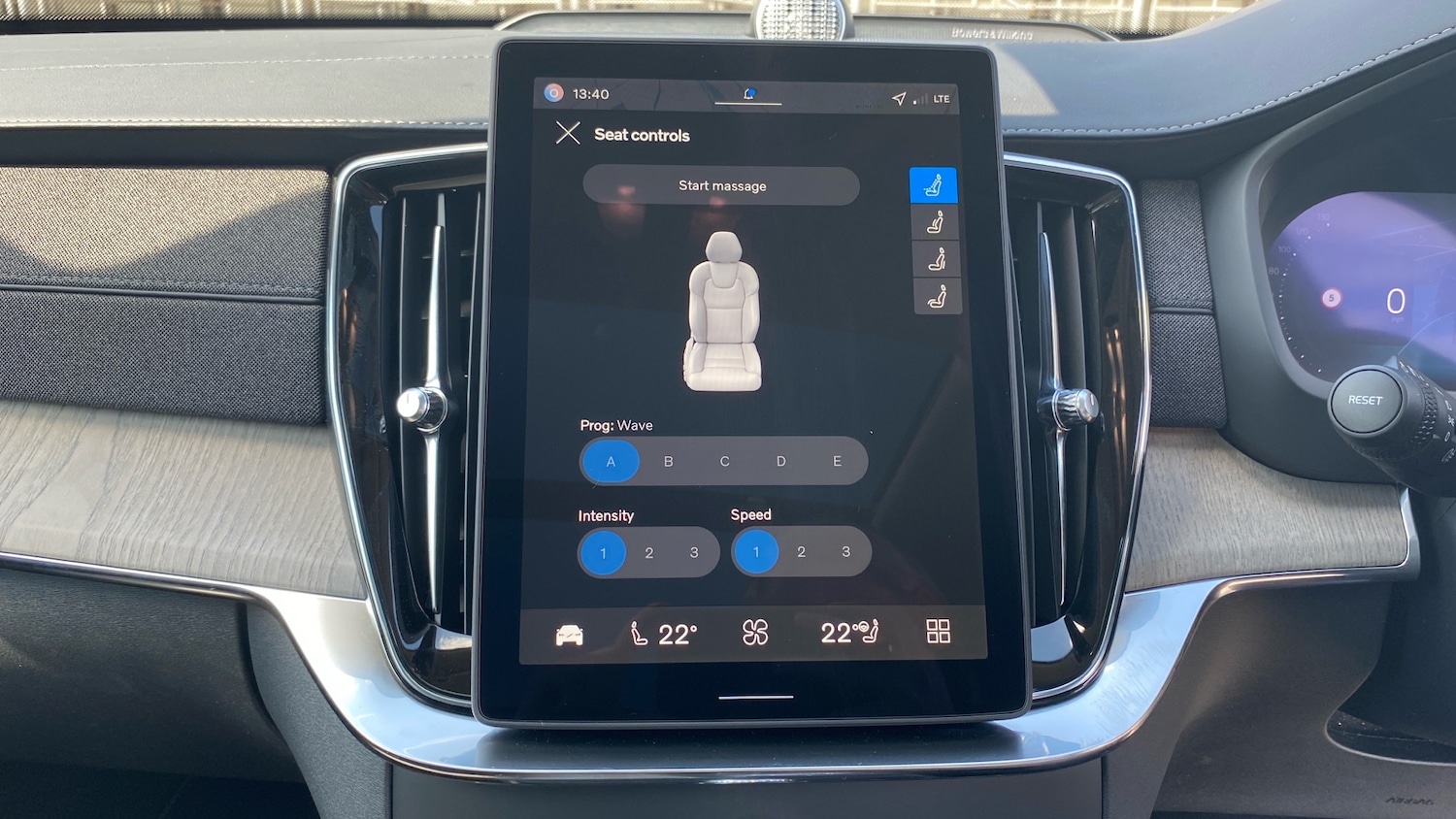 Used Volvo XC90 2025 for sale - 77167928: Photo 41