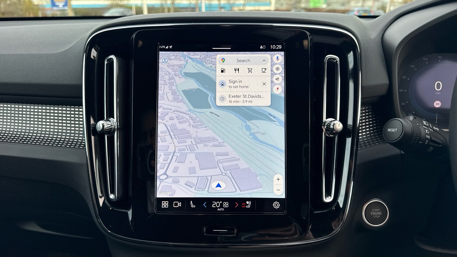 Used Volvo XC40 2025 for sale - 76653339: Photo 17