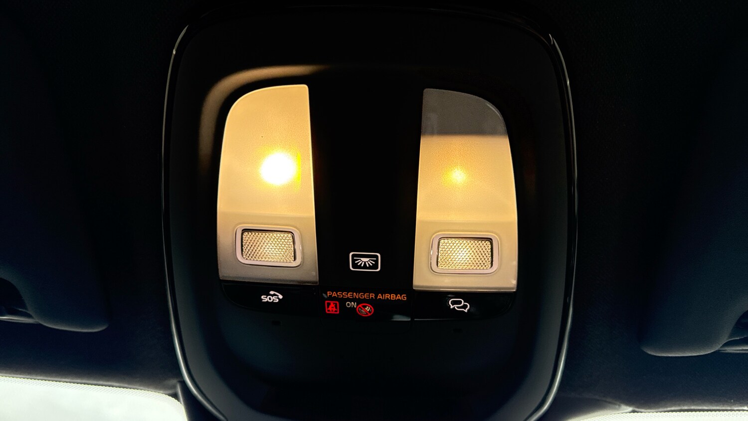 Used Volvo XC40 2025 for sale - 76653339: Photo 26