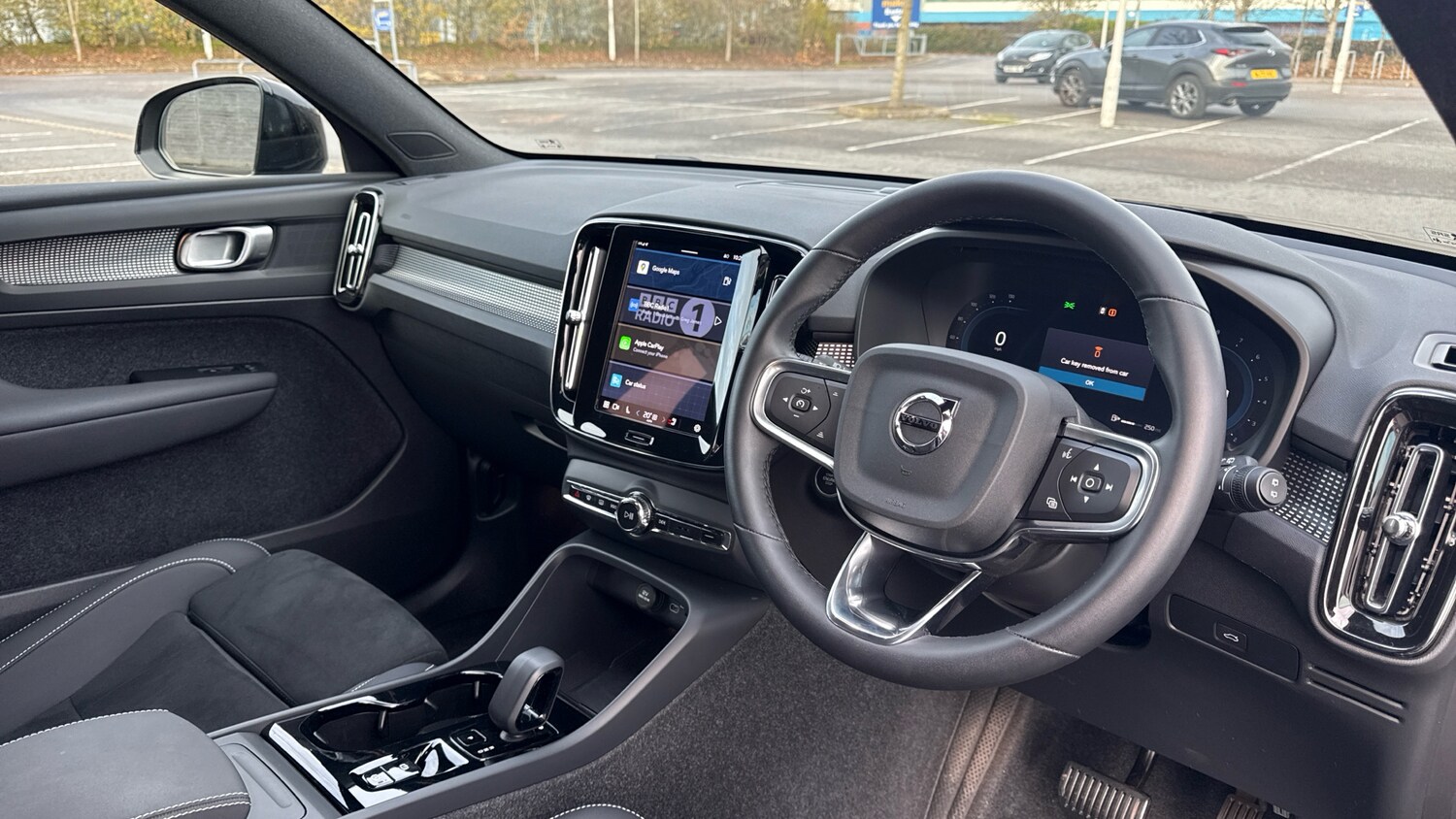 Used Volvo XC40 2025 for sale - 76653339: Photo 4