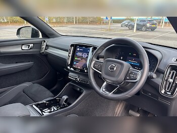 Used Volvo XC40 2025 for sale - 76653339: Photo