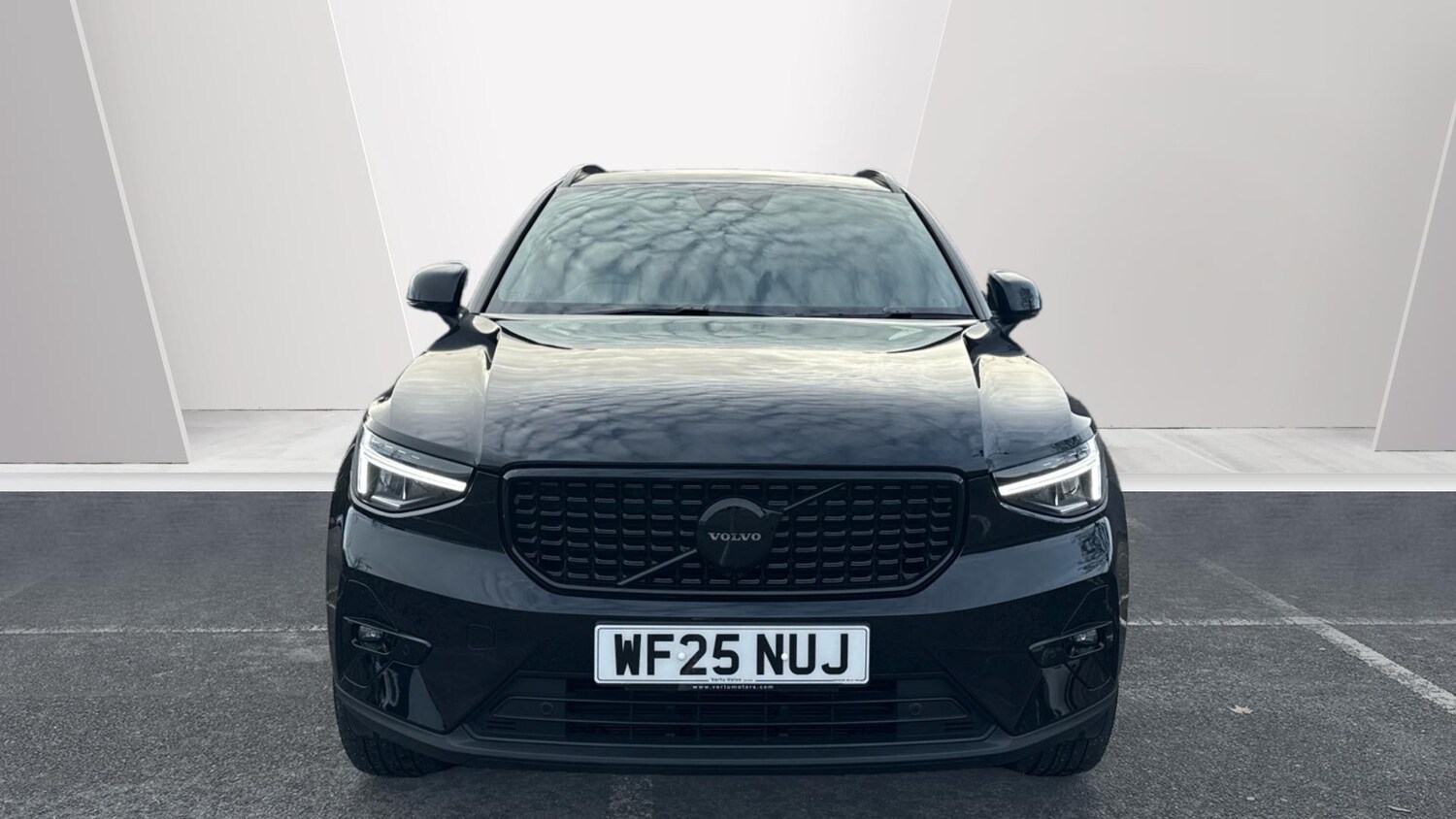 Used Volvo XC40 2025 for sale - 76653339: Photo 8
