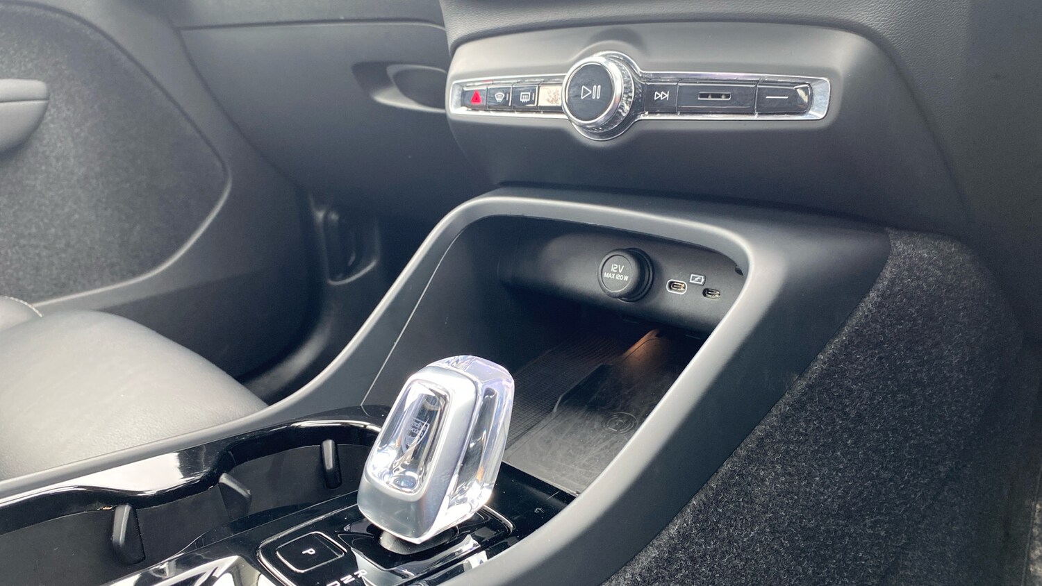 Used Volvo XC40 2025 for sale - 75983045: Photo 14