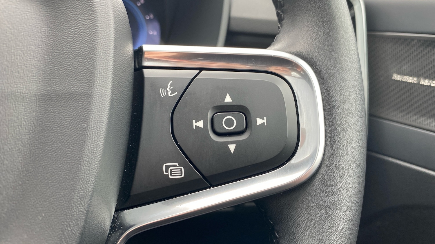 Used Volvo XC40 2025 for sale - 75983045: Photo 19