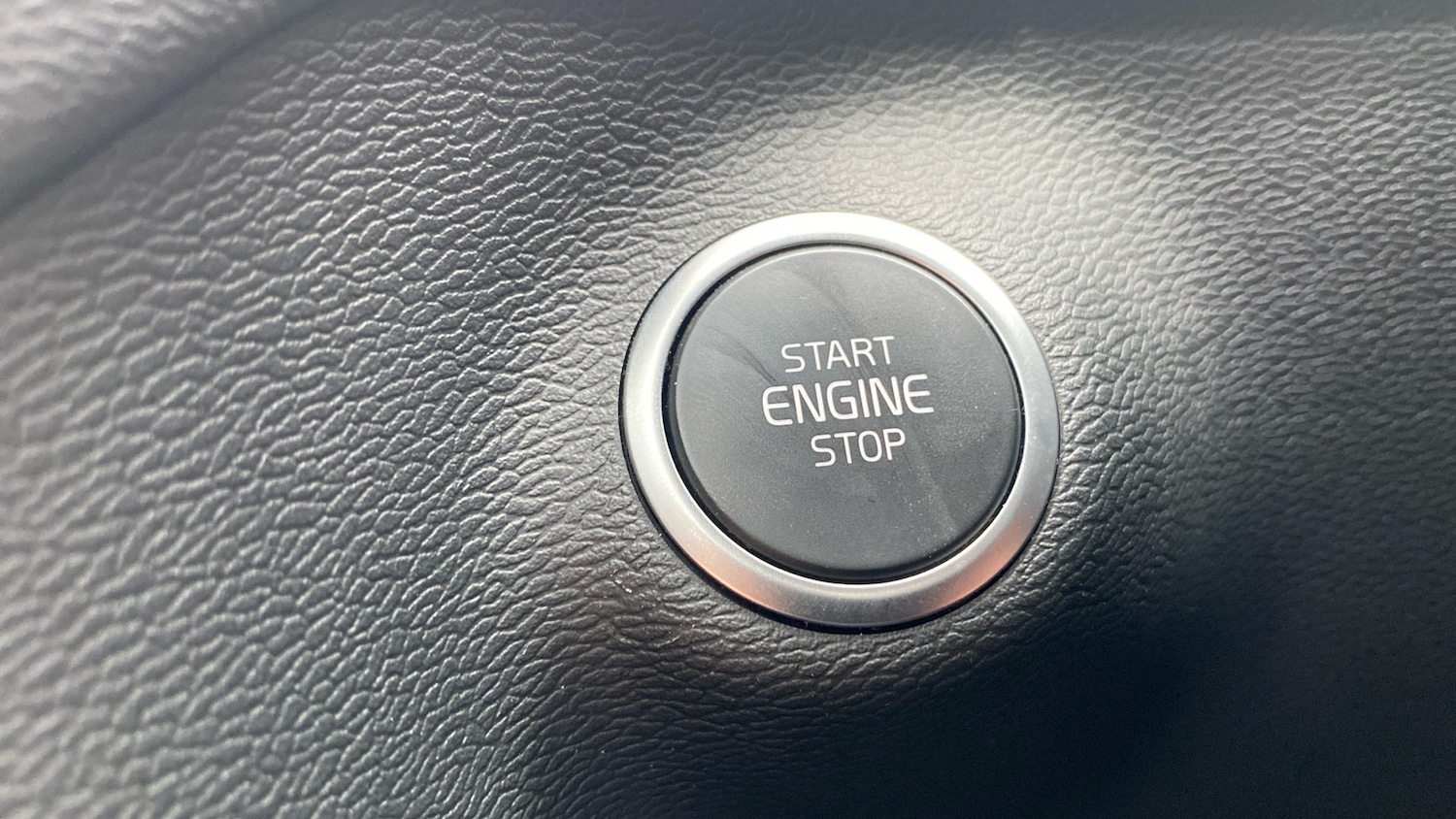 Used Volvo XC40 2025 for sale - 75983045: Photo 22