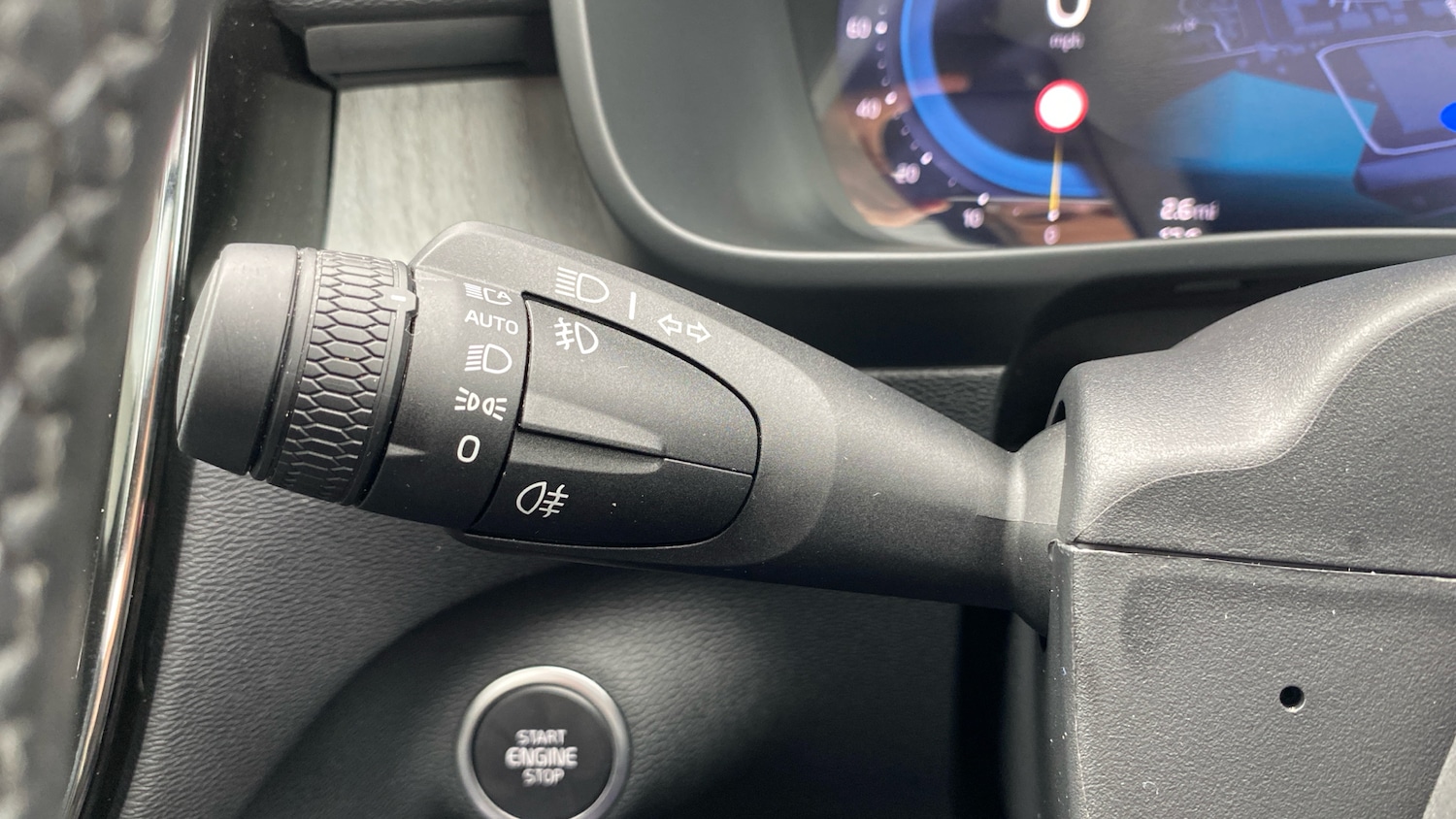 Used Volvo XC40 2025 for sale - 75983045: Photo 23